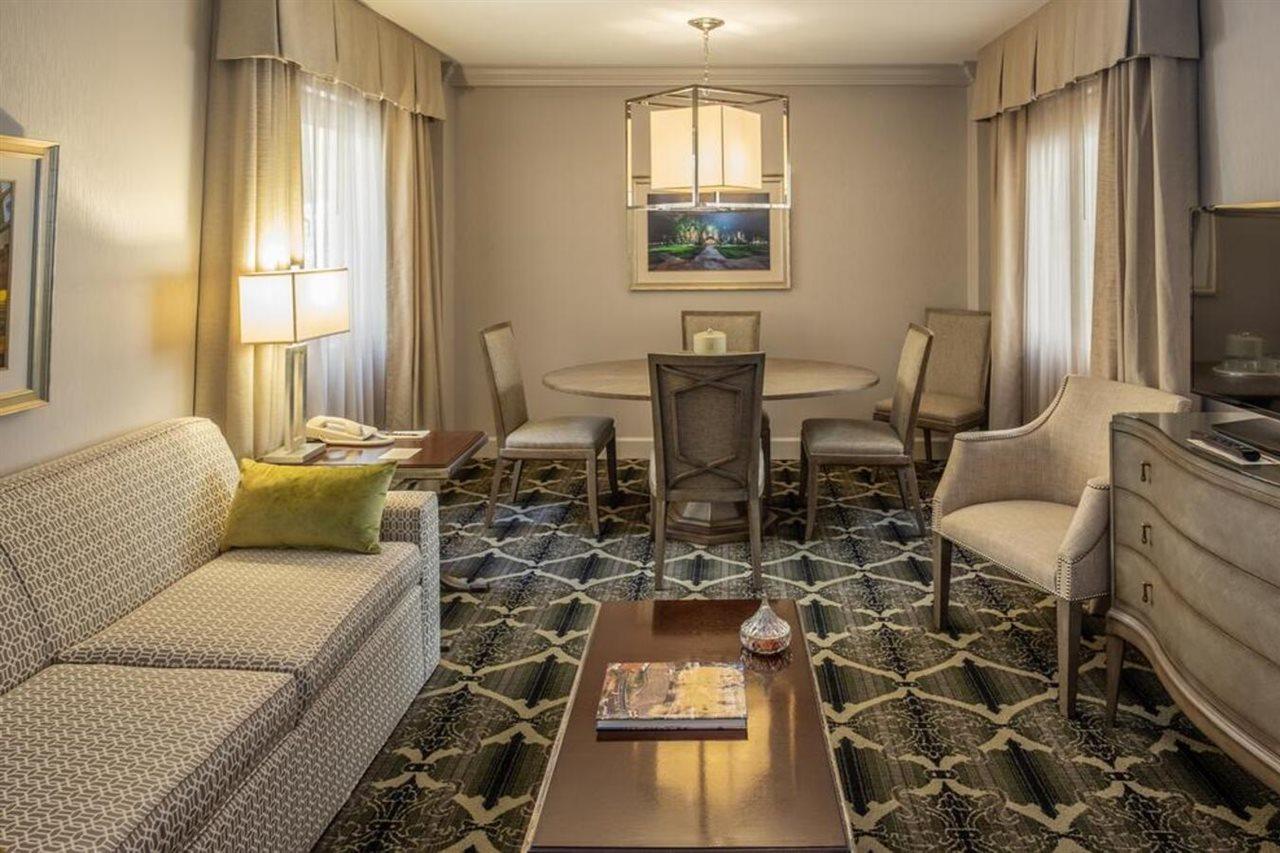 Bell Tower Hotel แอนอาร์เบอร์ ภายนอก รูปภาพ