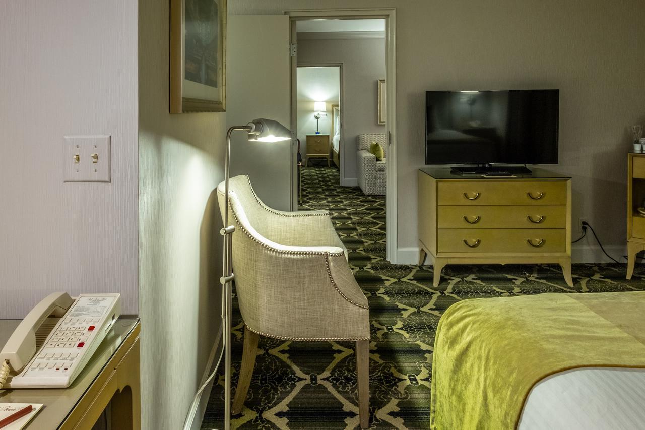 Bell Tower Hotel แอนอาร์เบอร์ ภายนอก รูปภาพ