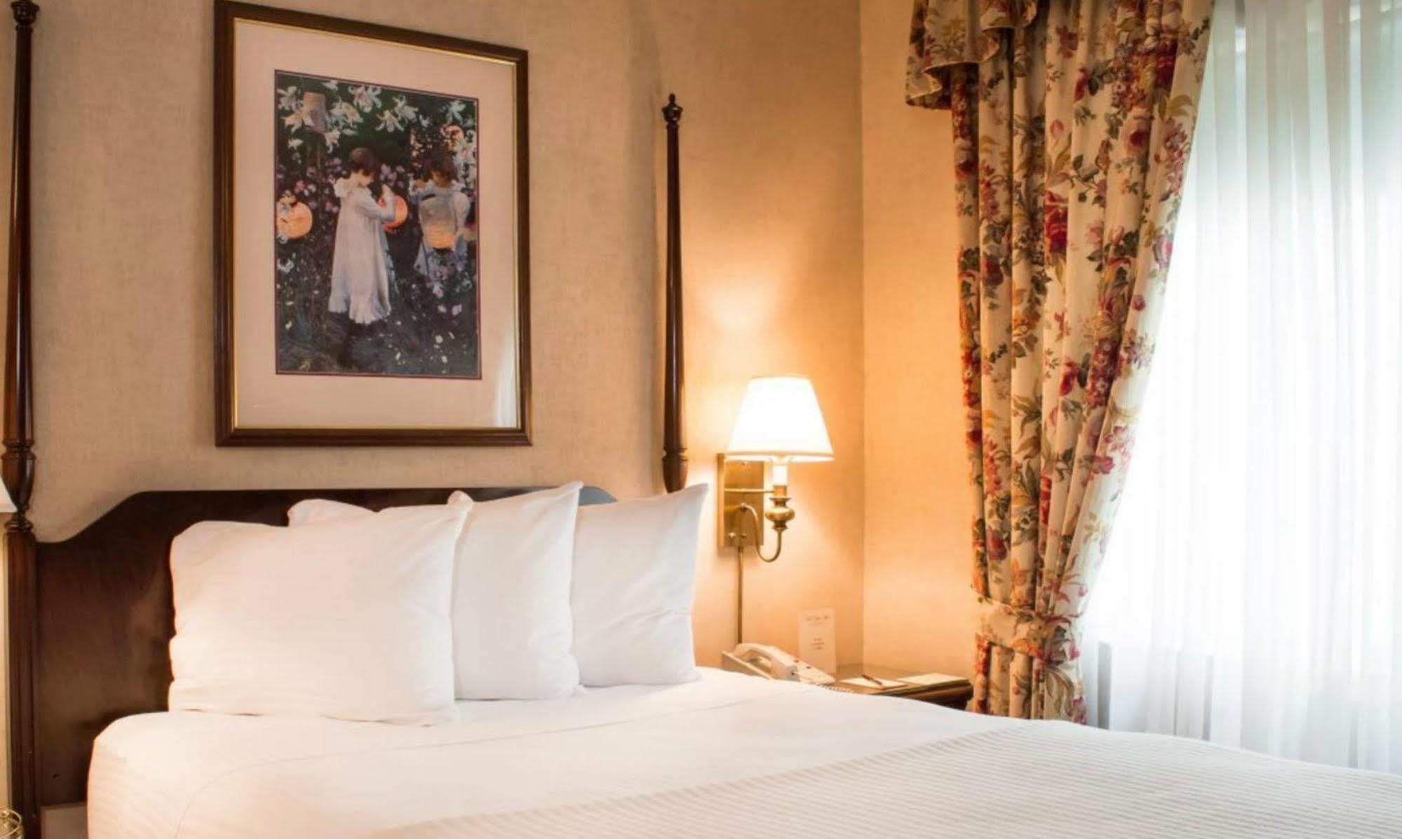 Bell Tower Hotel แอนอาร์เบอร์ ภายนอก รูปภาพ
